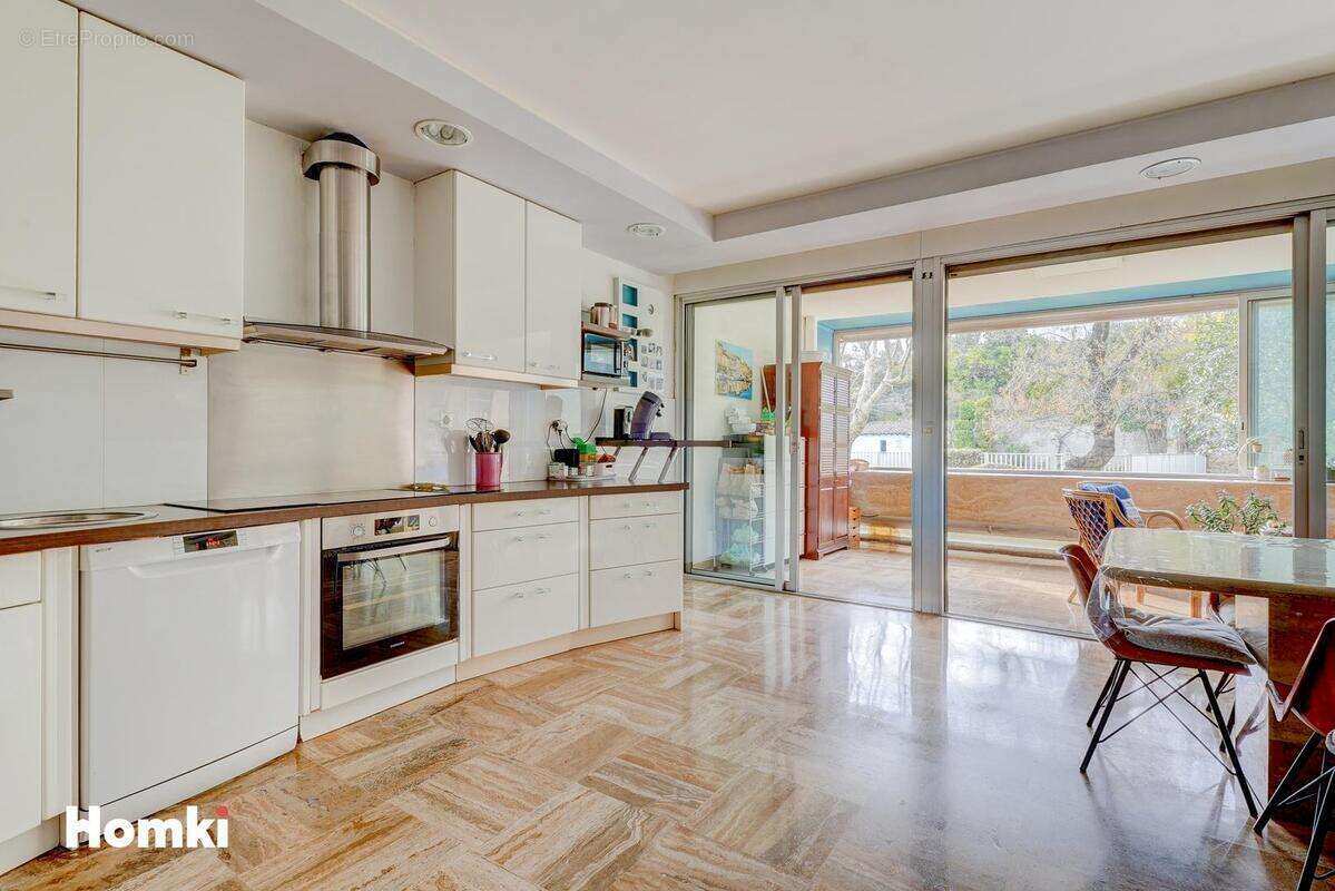 Appartement à MARSEILLE-13E