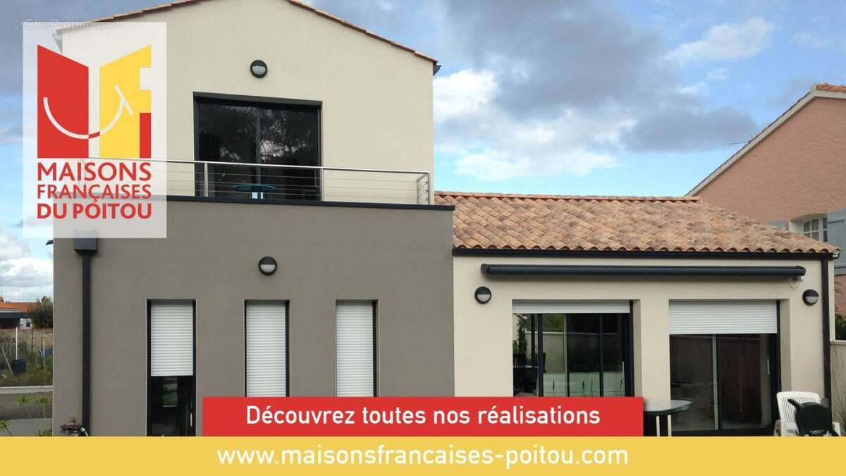 Terrain à bâtir de 655 m² à LIGUGE (86) - photo 2