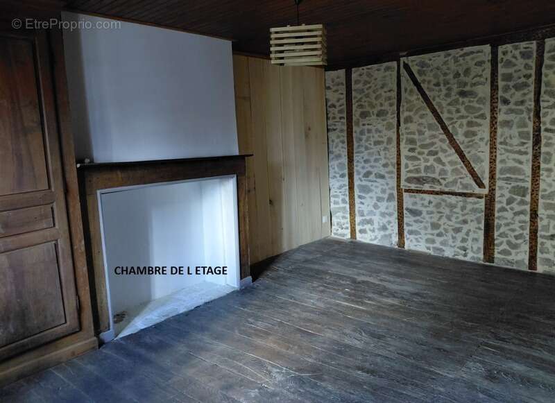 Grande maison rénovée de 220 m² avec atelier, terrasse panoramique et verger – Mourjou (Puycapel  cantal) - photo 11