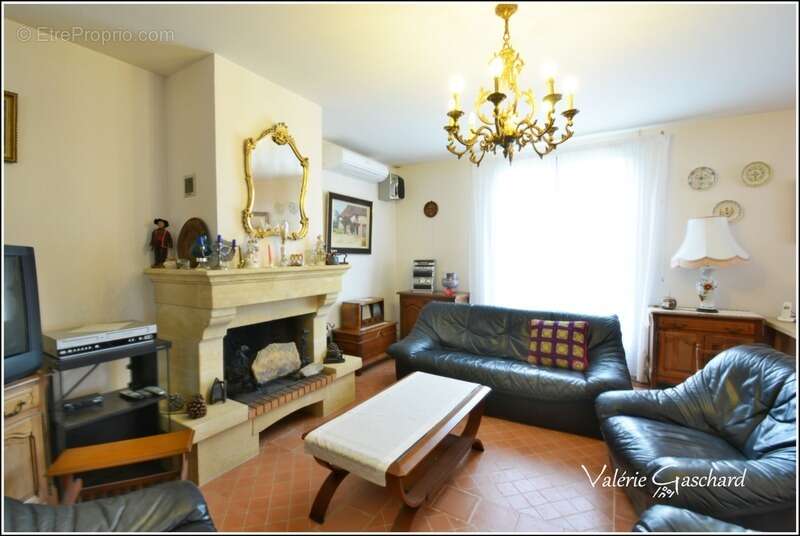 Maison à MOULIN-NEUF