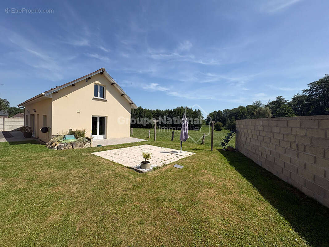 Maison à AUNEUIL