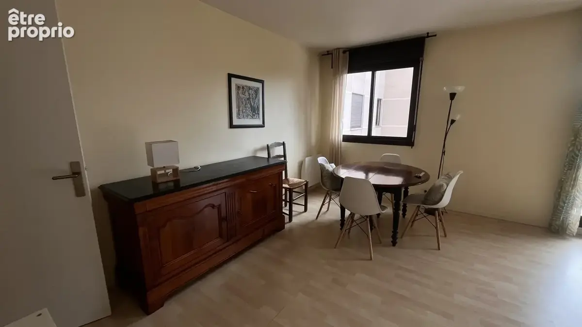 À vendre   t2/3 sh: 80m2  avec balcon, cave et garage individuel fermé  compans caffarelli - photo 4