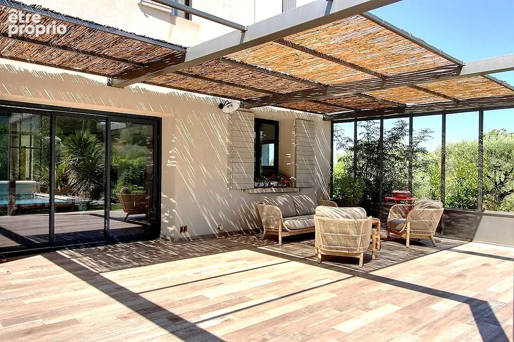 MAISON DE VILLE A VENDRE SAINT DIDIER 150 m² sur 750 m² de terrain avec piscine - photo 2