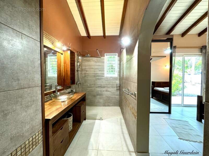 Maison à SAINT-FRANCOIS