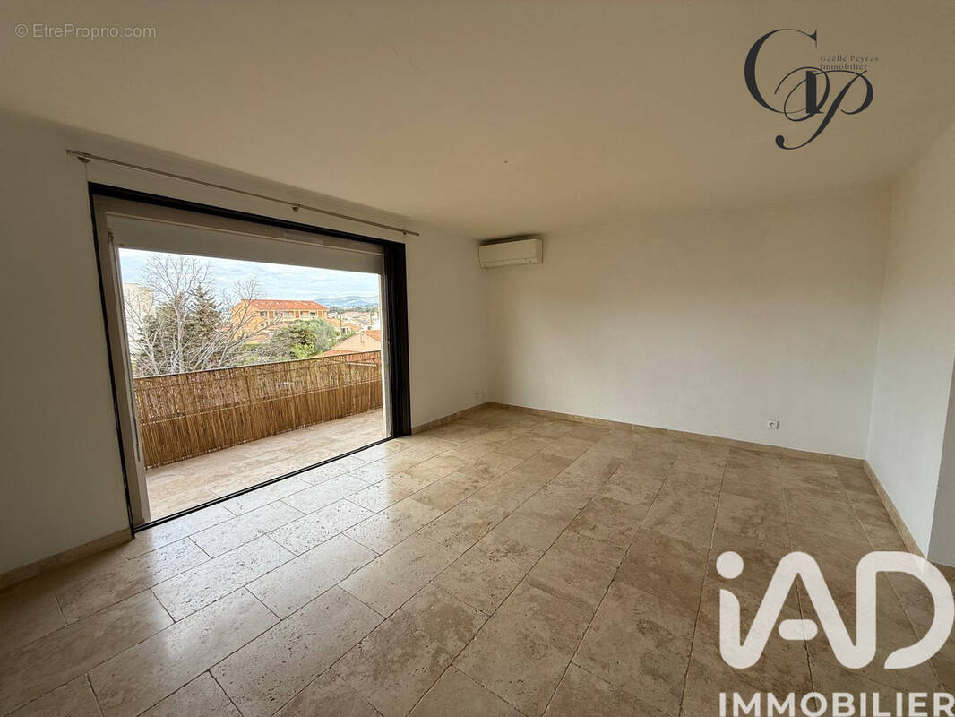 Photo 1 - Appartement à SIX-FOURS-LES-PLAGES