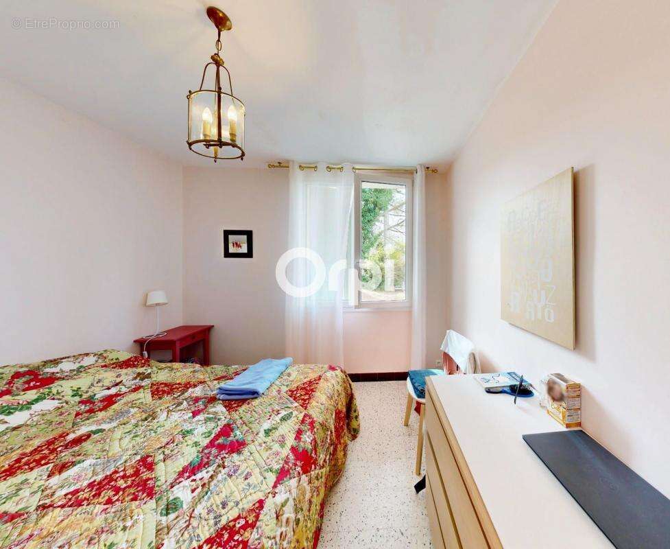 Grande villa familiale avec piscine, dépendance et potentiel locatif - photo 14