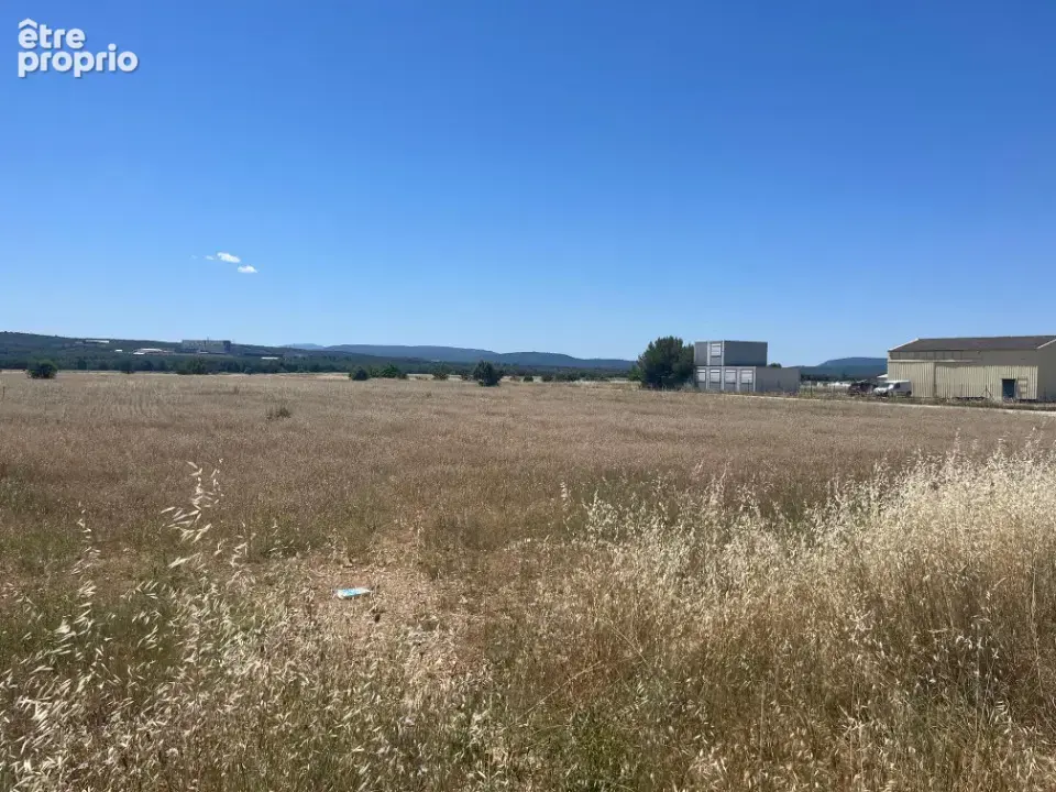 Terrain à VINON-SUR-VERDON