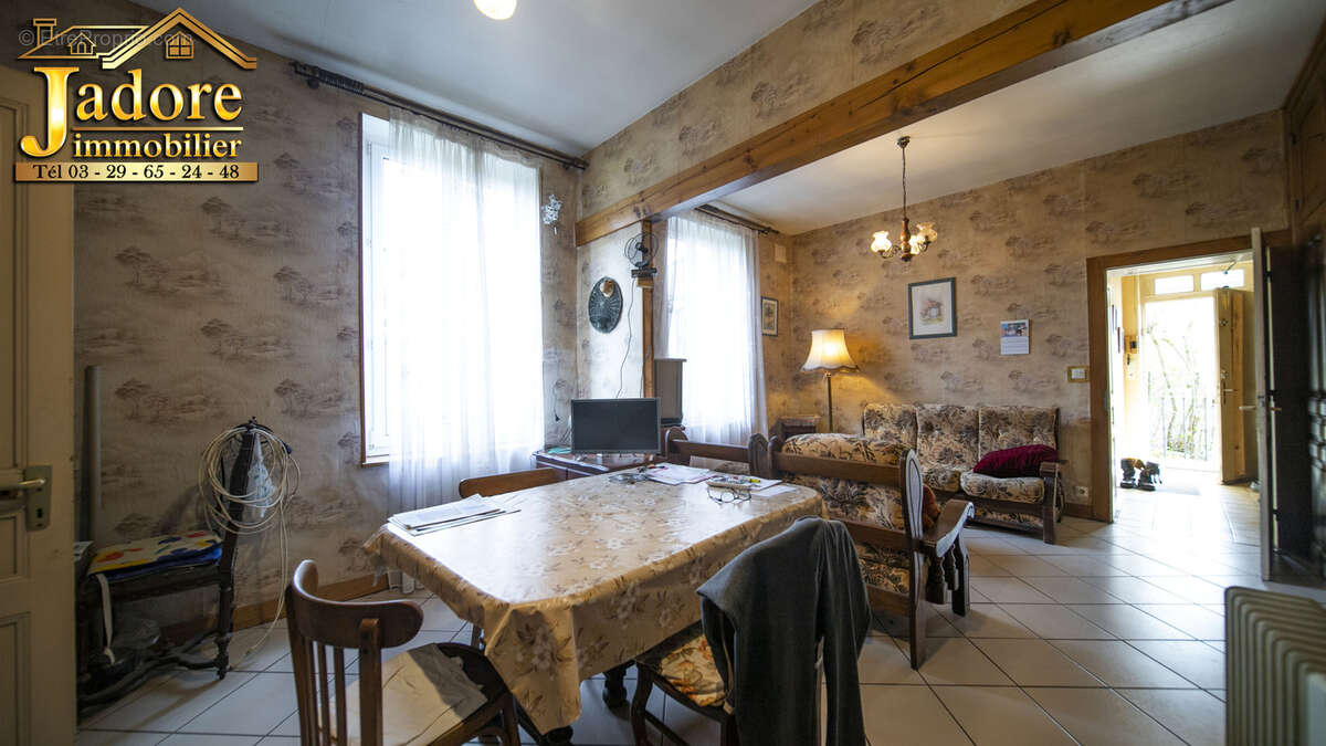 Immeuble + grand terrain constructible - photo 7