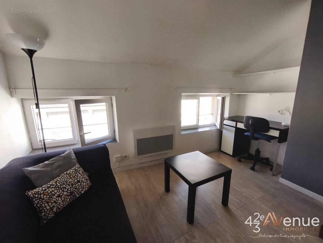 Appartement à SAINT-ETIENNE