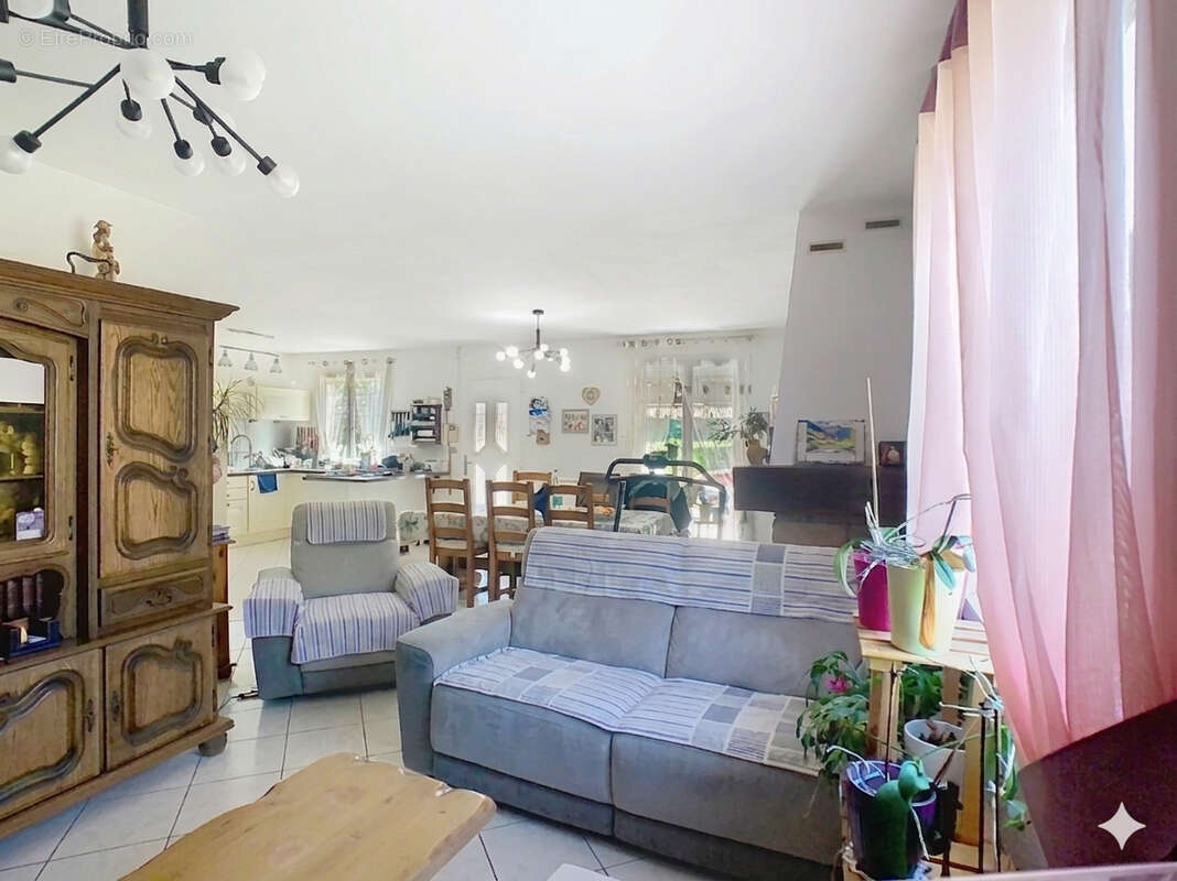 Maison à ENSUES-LA-REDONNE