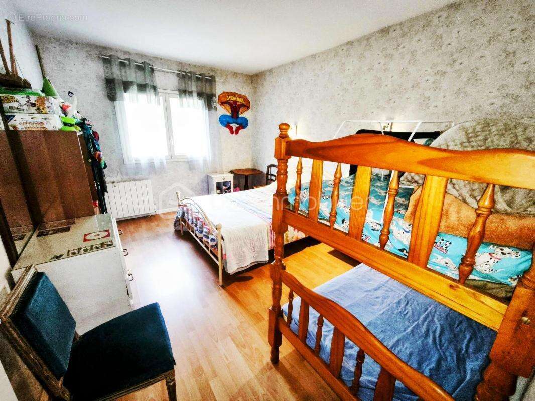 Maison à JUZET-DE-LUCHON