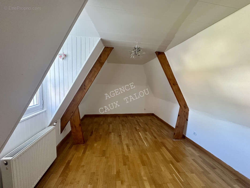Maison à ENVERMEU