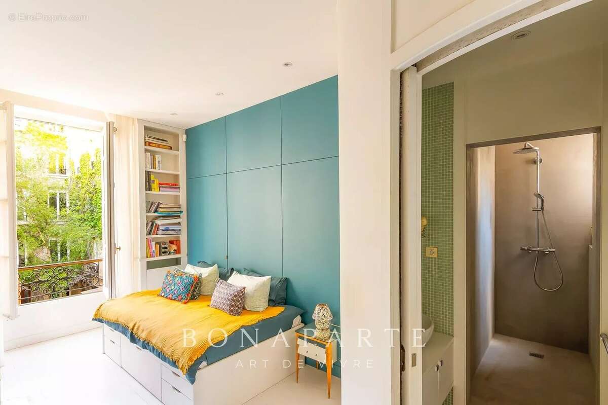 Appartement à PARIS-10E