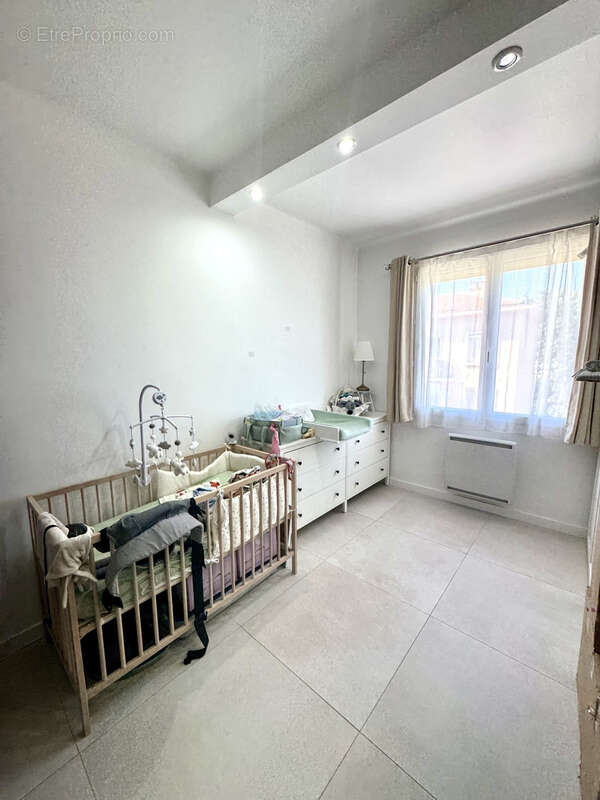 Appartement type 4 62m2 entièrement rénové - photo 14
