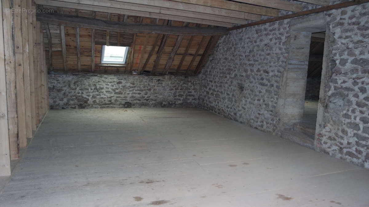 Longère à rénover 230 m² - photo 6