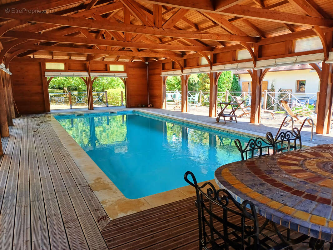 Maison à TERRASSON-LAVILLEDIEU