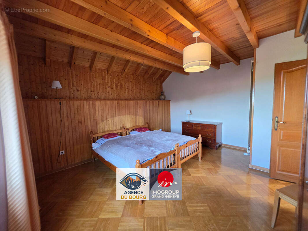 Opportunité rare - Ensemble immobilier de deux maisons avec dépendances à DRAILLANT - photo 10
