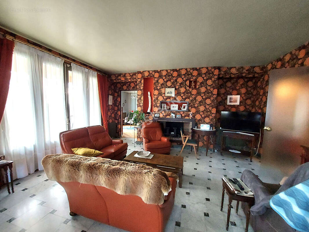 Maison à BEAURIEUX