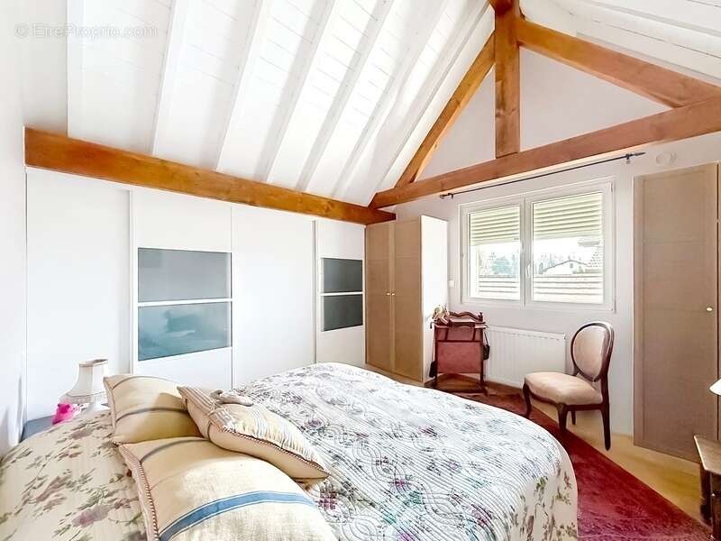 Maison à VETRAZ-MONTHOUX