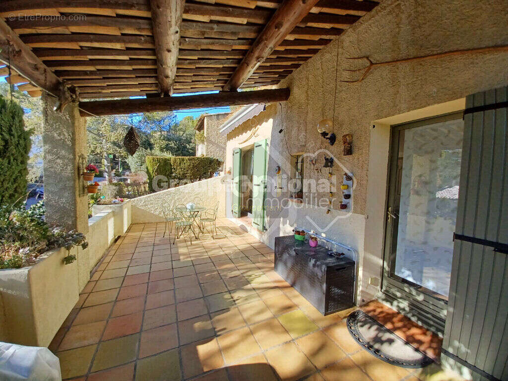 Maison à PIERREVERT