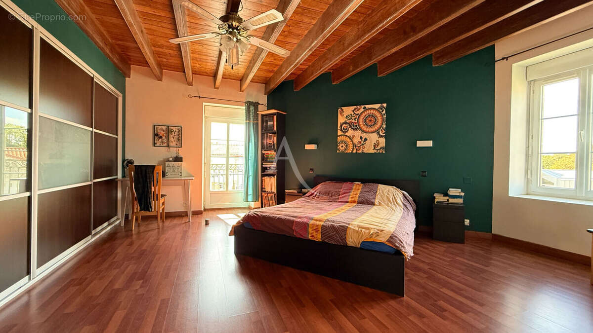 Maison à BELLEVILLE-SUR-VIE