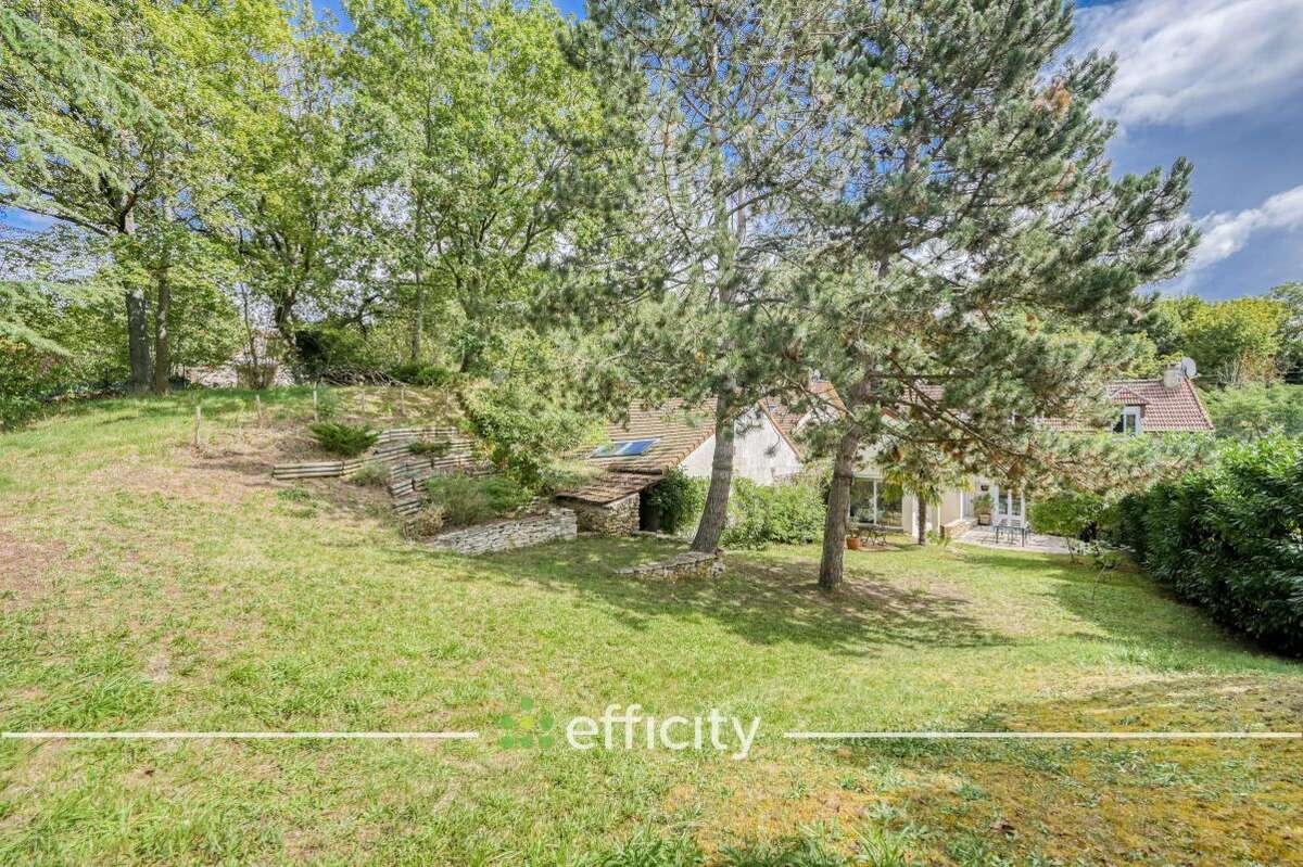 Maison à NEAUPHLE-LE-CHATEAU