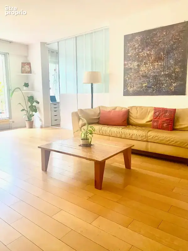 Appartement à COURBEVOIE