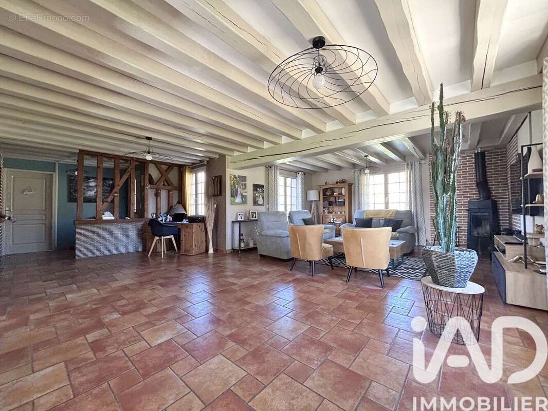Maison 210 m² à Le Chesne  - photo 3