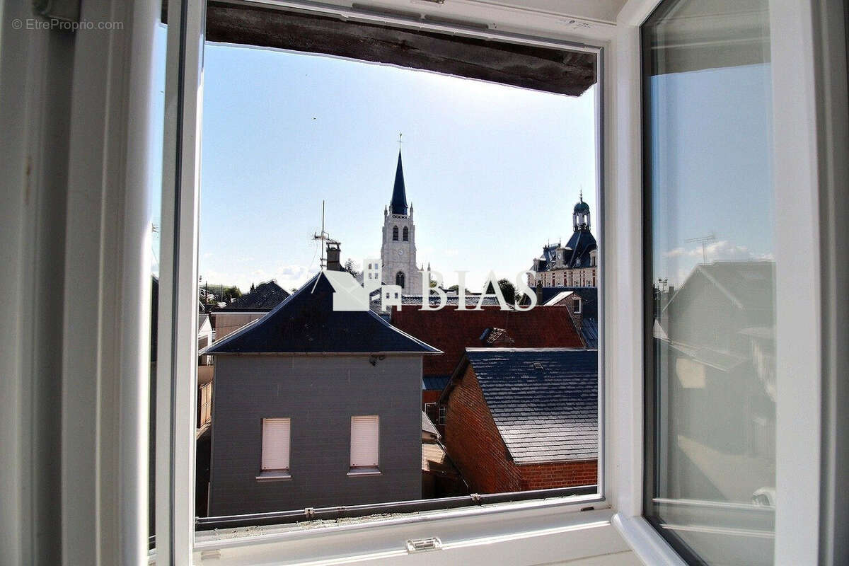 Appartement à BOURG-ACHARD