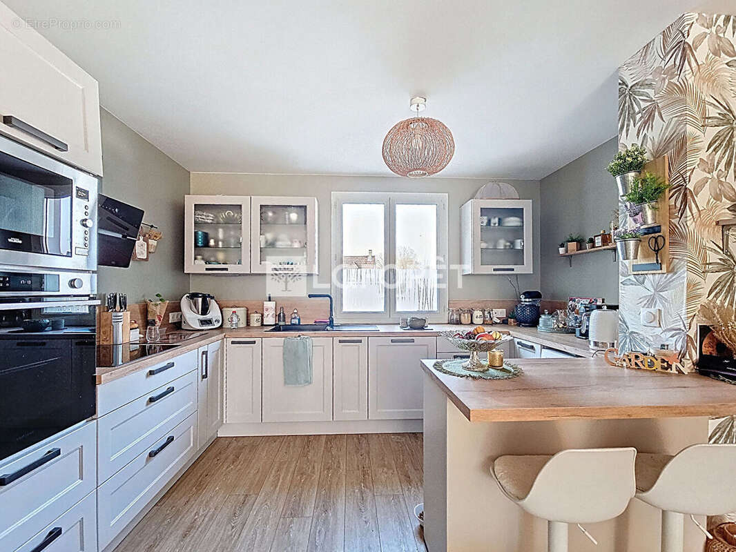 Appartement à LINAS