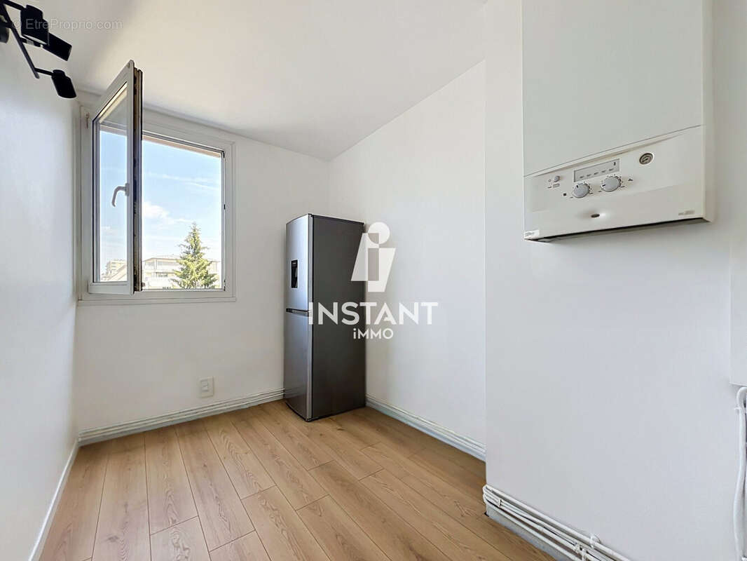 Appartement 65 m² à Joinville-Le-Pont  - photo 5