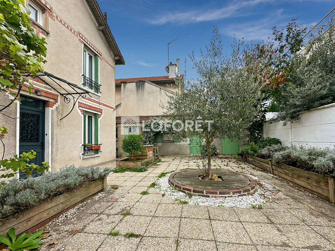Maison à MAISONS-ALFORT