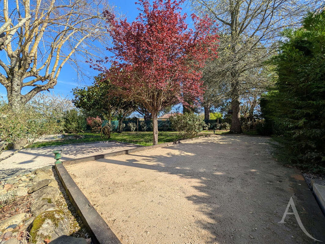 Maison à BESSENS