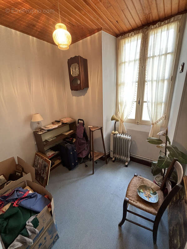 Au coeur d'un village de caractère dans la montagne noire, avec toutes commodités, maison avec cour - photo 5