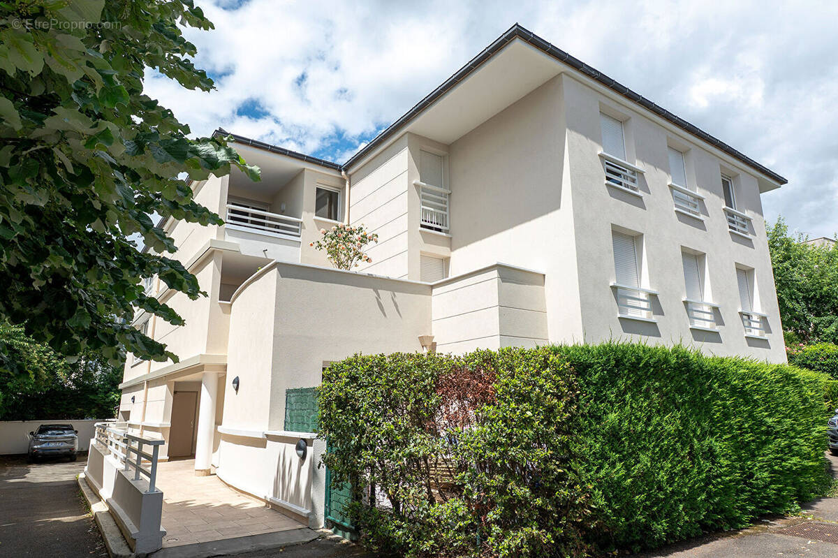 Appartement à LE CHESNAY