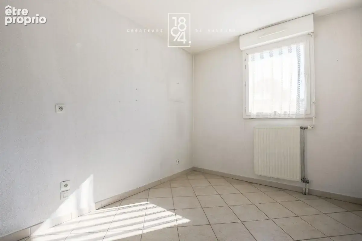 Appartement À Vendre T3 65m2 ascenseur et place de parking technopole de château Gombert - photo 9