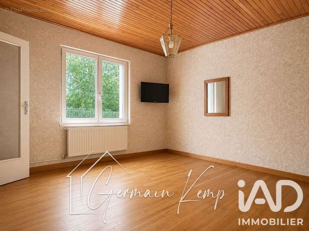 Maison 90 m² à Les Abrets  - photo 4