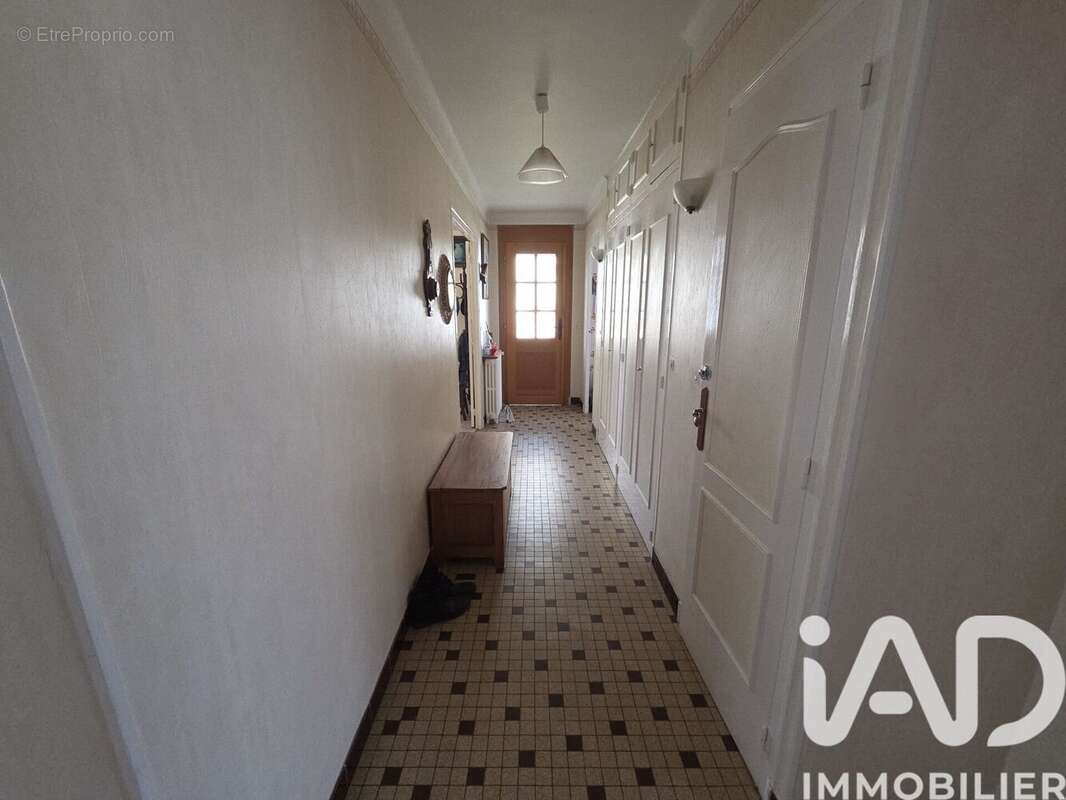 Photo 8 - Maison à VILLENEUVE-SUR-YONNE