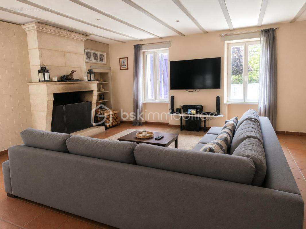 Maison familiale de 220 m² à Boisredon - photo 2