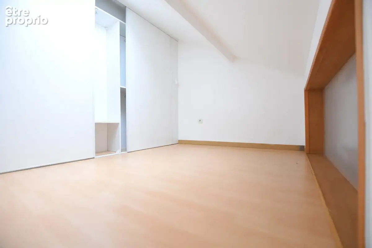 Les essarts-le-roi - bâtiment indépendant à potentiel professionnel   zone ue   rn10 les essarts-le-roi - photo 21
