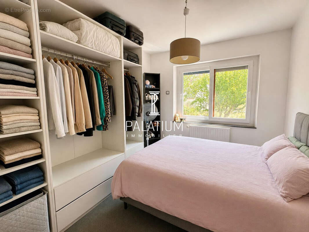 Maison 101 m² à Chateau-Arnoux-Saint-Auban  - photo 3