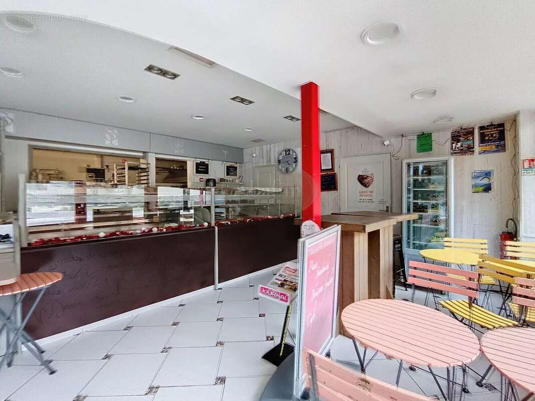 Commerce à BAGNERES-DE-LUCHON