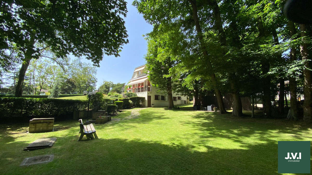 Maison à SAINT-BRICE-SOUS-FORET