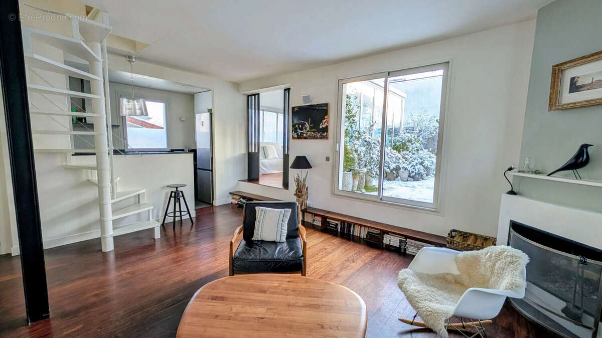 Appartement à SURESNES
