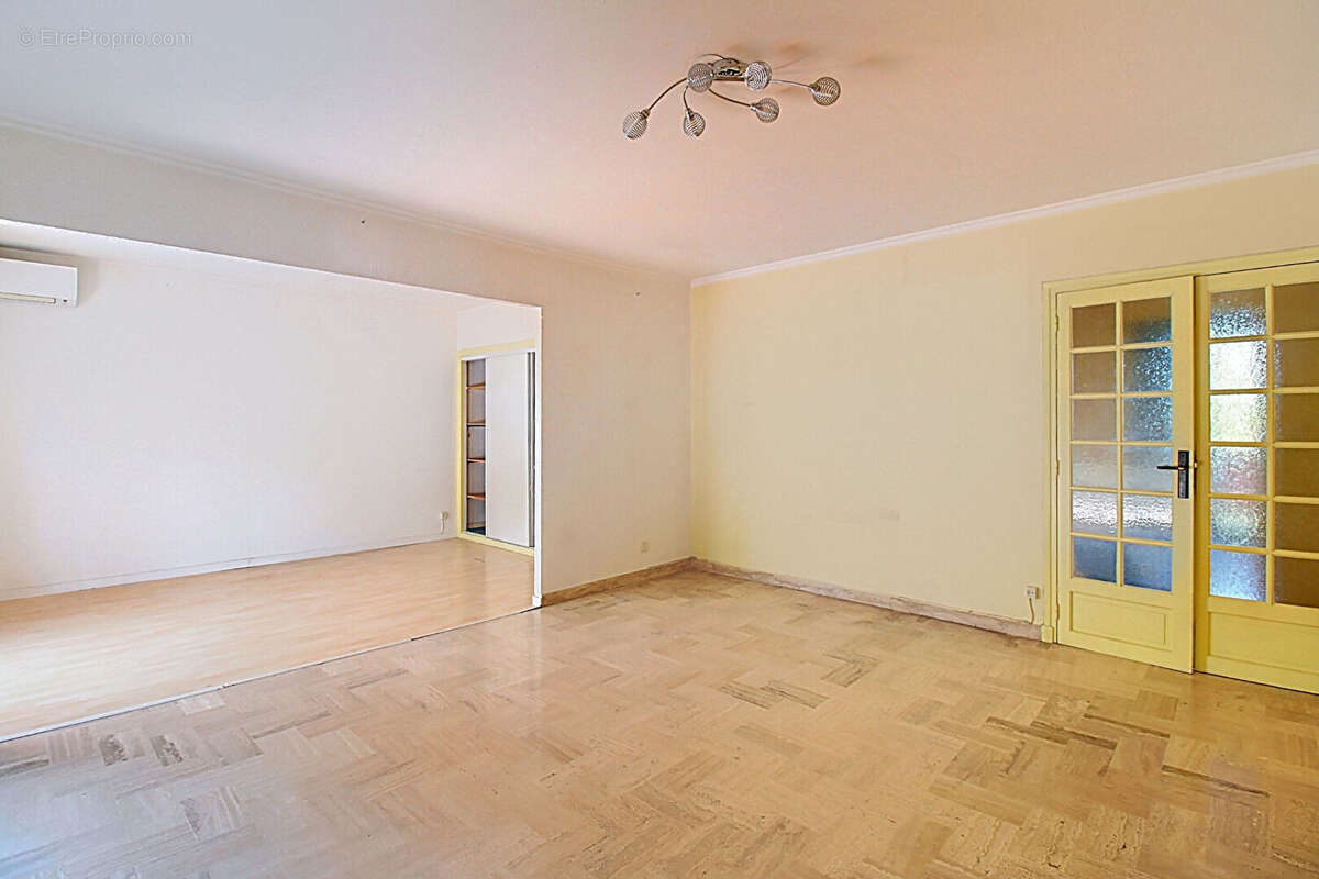 Appartement à DRAGUIGNAN