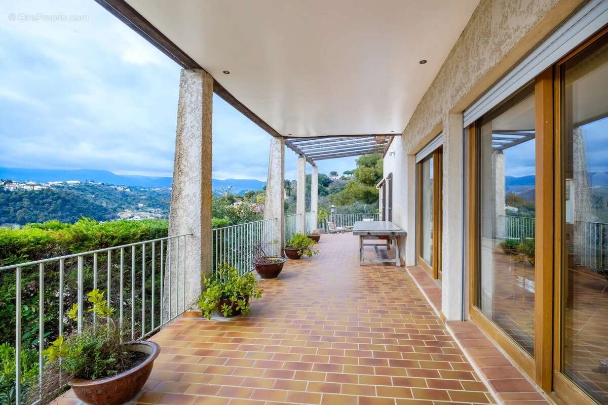 Maison à CAGNES-SUR-MER