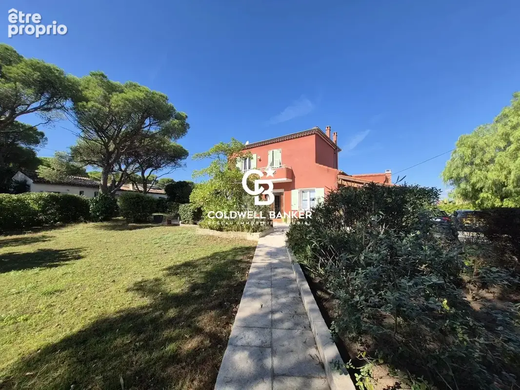 FRÉJUS – LA TOUR DE MARE  Jolie maison familiale avec terrasse et jacuzzi - photo 1