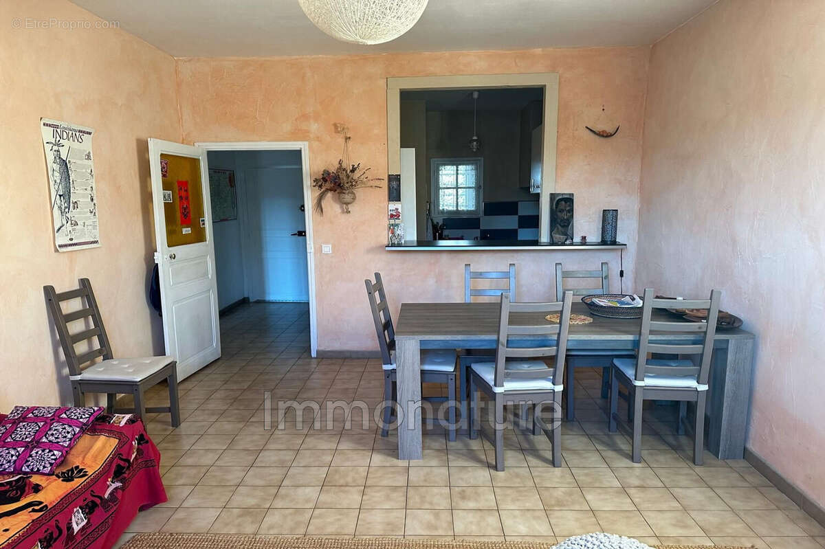 Appartement à GANGES