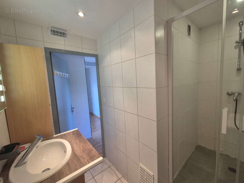 Appartement à SAINT-MARTIN-D'HERES