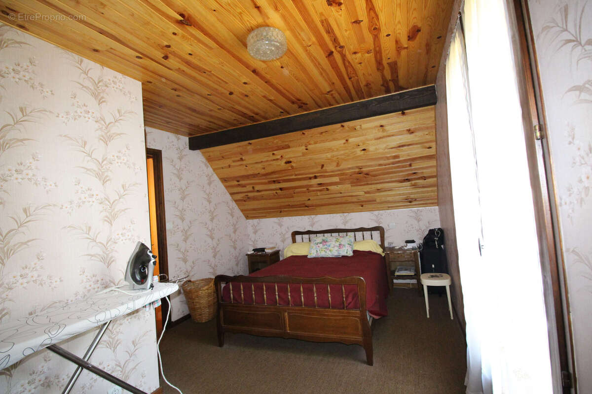 Maison à SAINT-AVENTIN